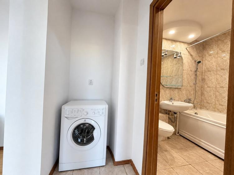 Apartament cu 2 camere semidecomandat, mobilat în Tomis III
