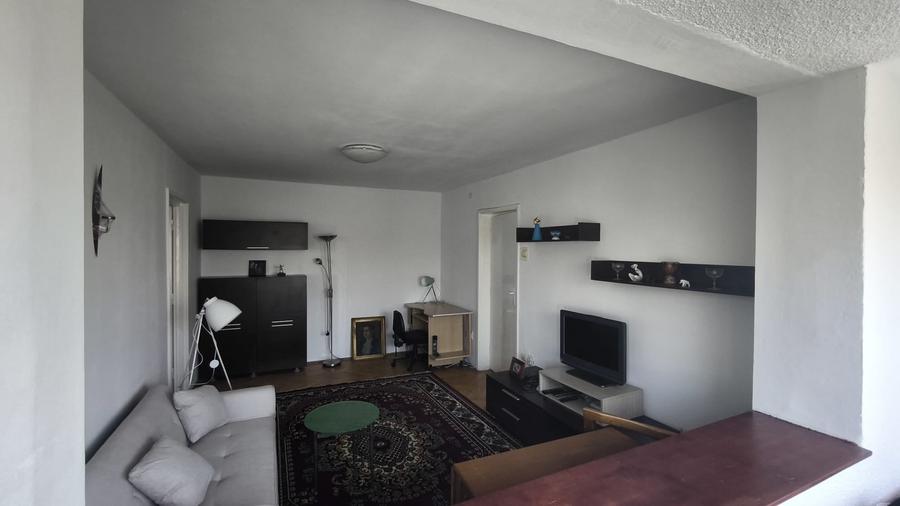 Apartament cu 2 camere semidecomandat în Semicentral