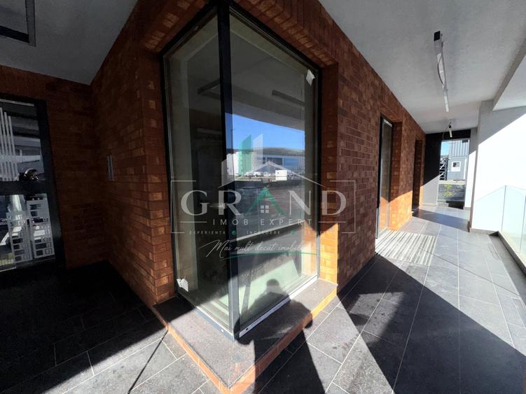 Spațiu comercial, de 119.40000152588 mp, în Florești