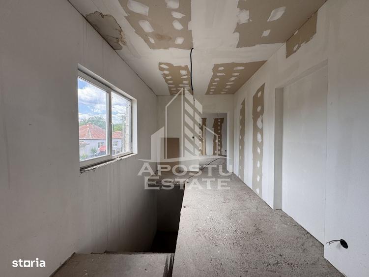 Casă cu 4 camere în Fărcădin