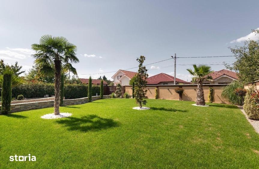 Casă cu 5 camere cu Teren 588 Mp în Sântandrei
