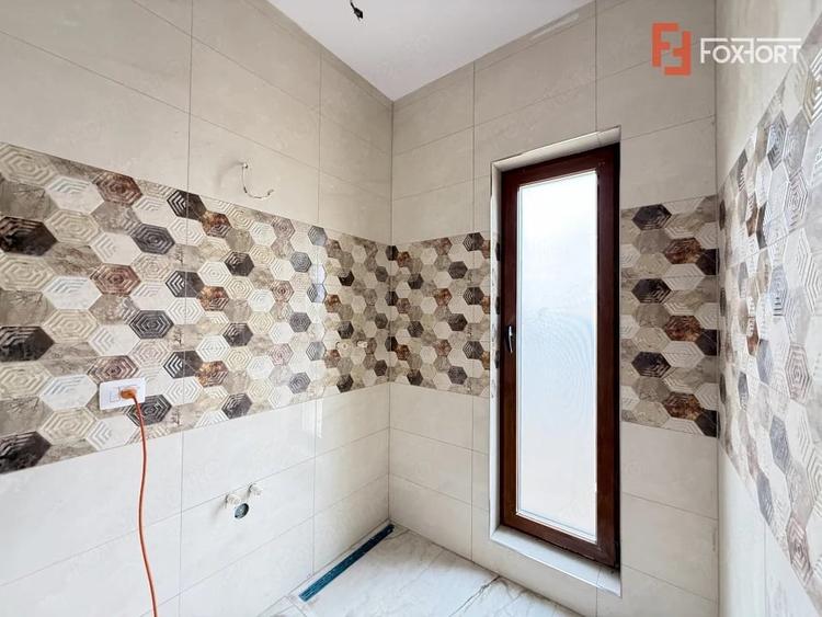 Casă cu 4 camere cu Teren 272 Mp în Săcălaz