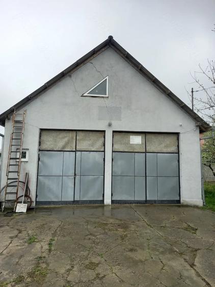 Casă cu 4 camere cu Teren 786 Mp în Central