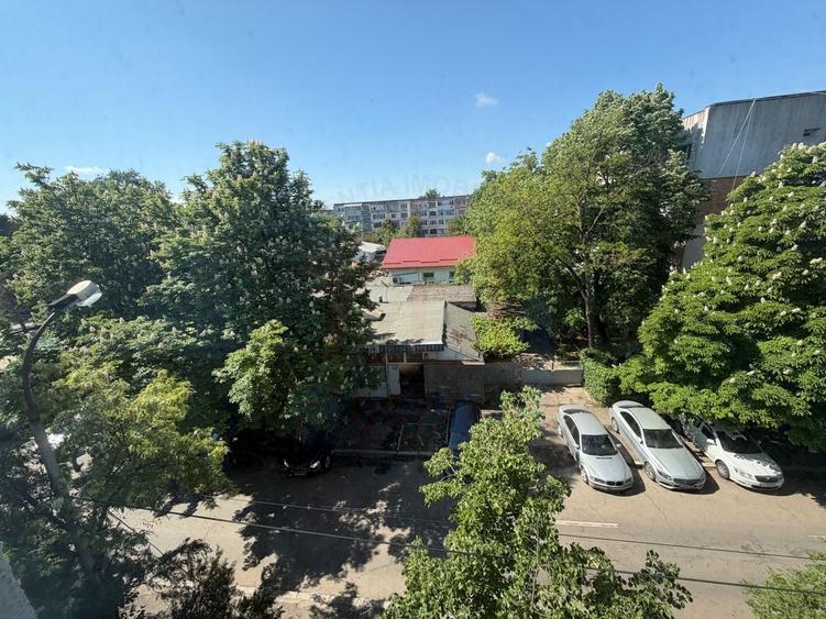 Apartament cu 2 camere decomandat în Siret