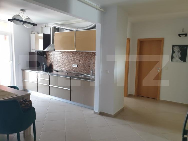 Apartament cu 2 camere semidecomandat, mobilat în Aradului