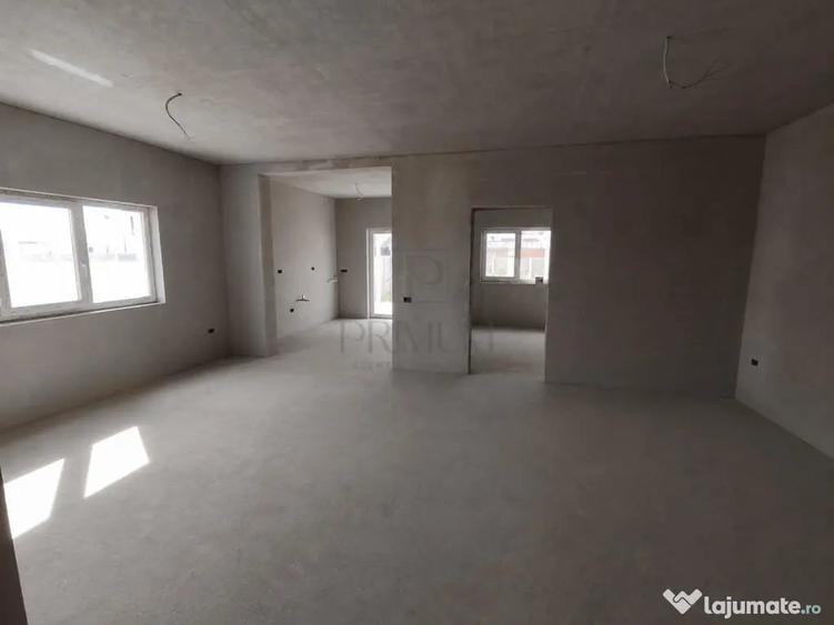 Casă cu 2 camere cu Teren 300 Mp în Urseni