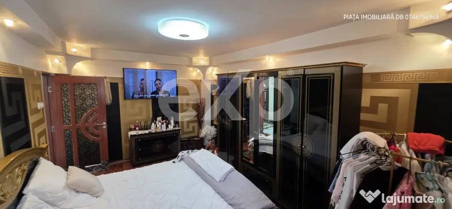 Apartament cu 4 camere decomandat în Central