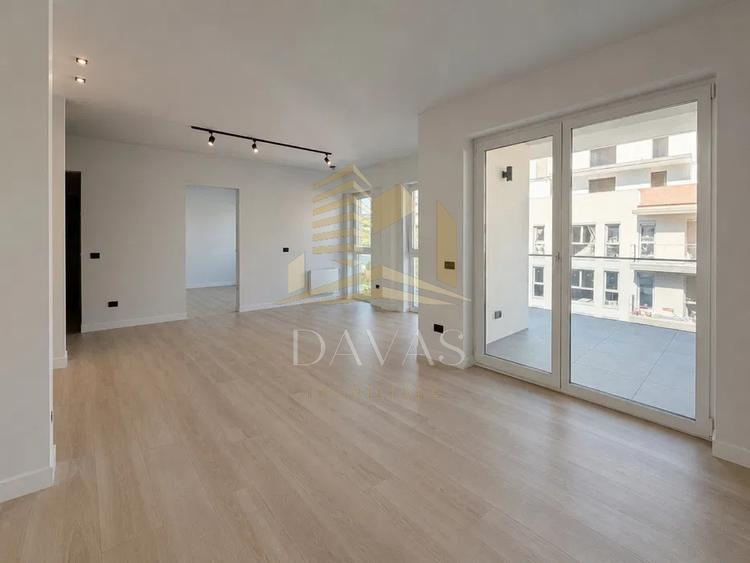 Apartament cu 2 camere semidecomandat în Iris