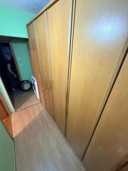 Apartament cu 3 camere decomandat în Torontalului