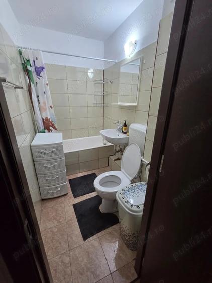 Apartament cu 2 camere semidecomandat în Berceni