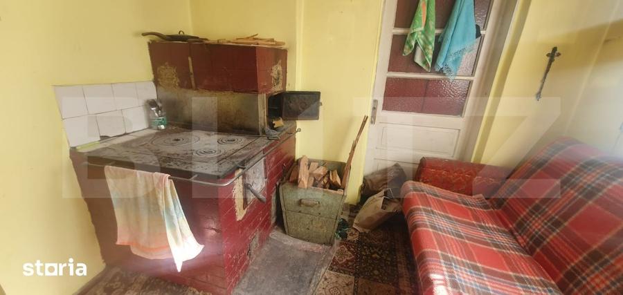 Casă cu 3 camere cu Teren 300 Mp în Central