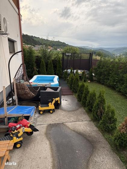 Casă cu 4 camere în Florești
