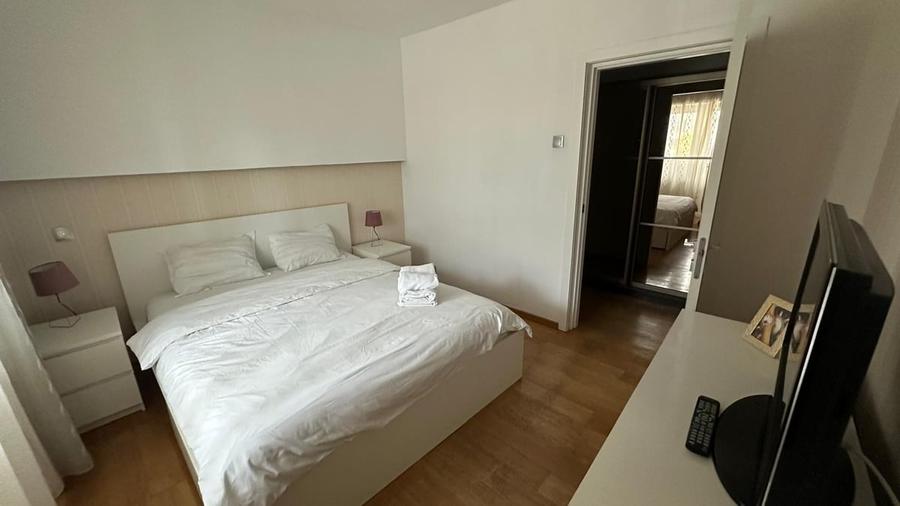 Apartament cu 3 camere decomandat în 13 Septembrie