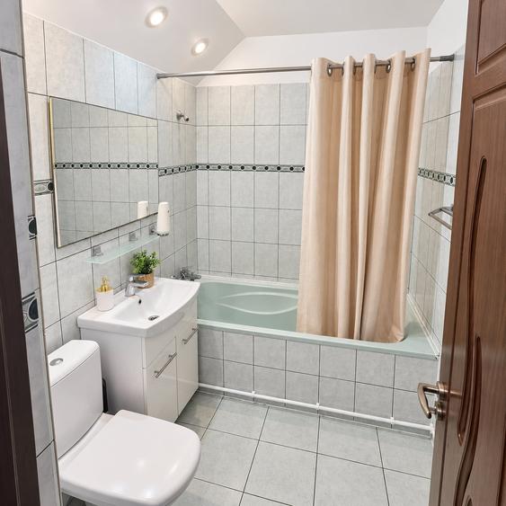 Apartament cu 2 camere, mobilat în City Park Mall