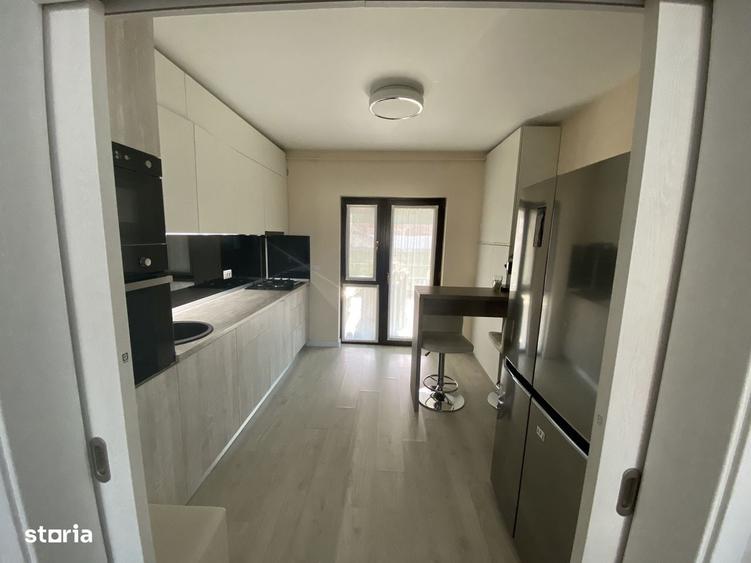 Casă cu 4 camere în Bucium
