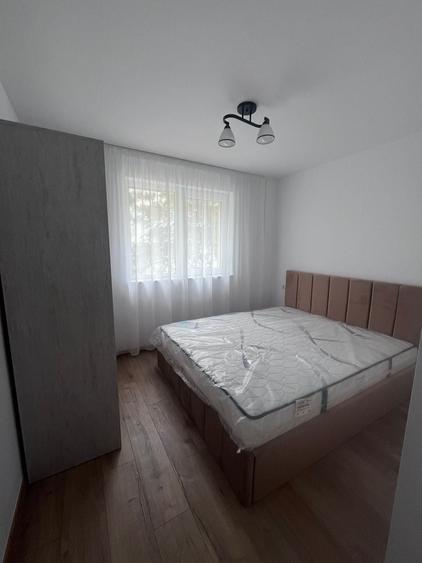Apartament cu 4 camere decomandat în George Enescu