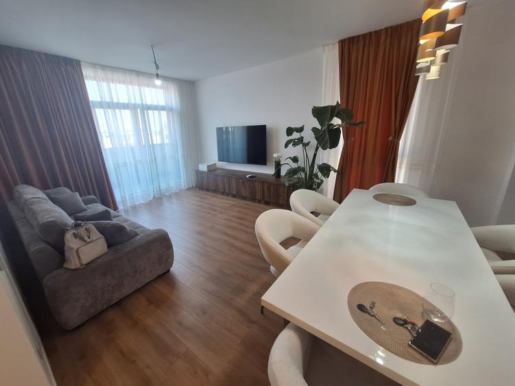 Apartament cu 2 camere semidecomandat în Torontalului