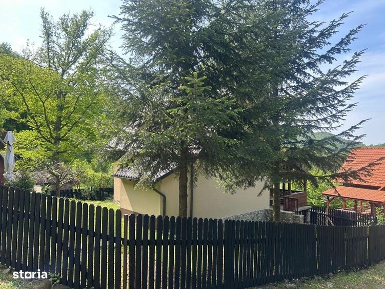 Casă cu 3 camere în Gălăoaia