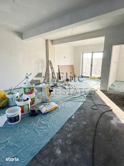 Casă cu 5 camere cu Teren 400 Mp în Iorga