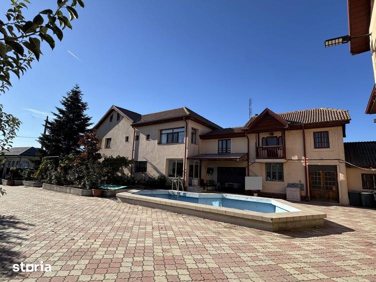 Casă cu 8 camere cu Teren 4057 Mp în Găneasa