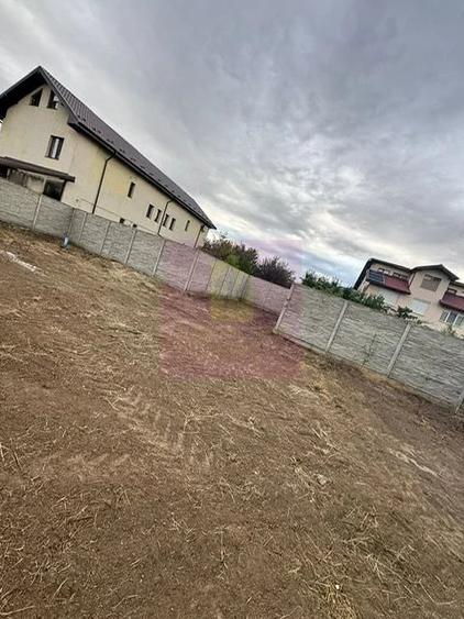 Teren de 606 mp, în Clinceni