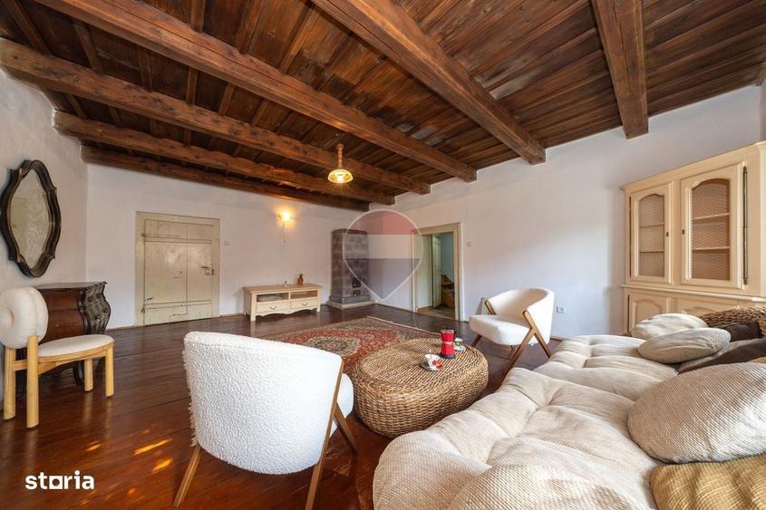 Casă cu 3 camere cu Teren 1646 Mp în Bicfalău
