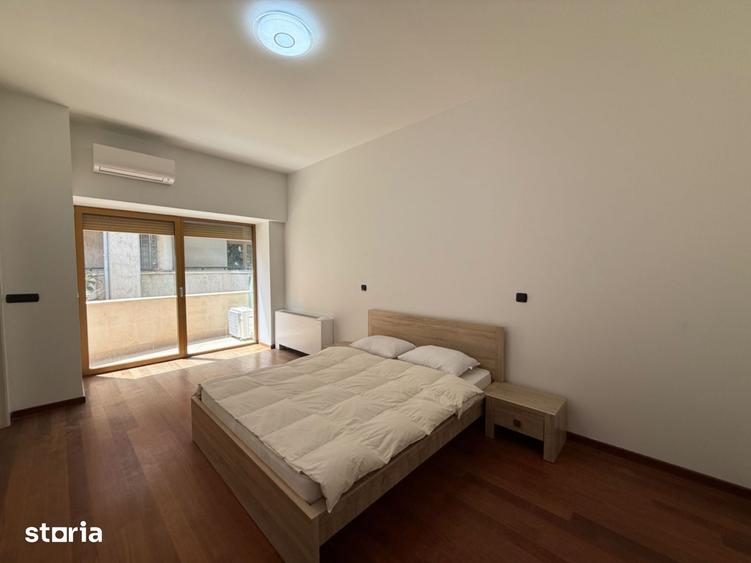 Apartament cu 5 camere în Primăverii
