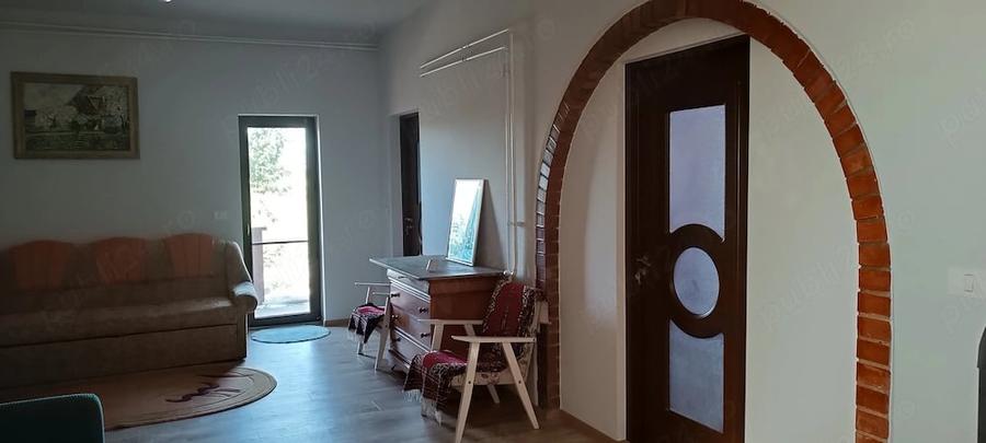 Casă cu 3 camere cu Teren 1800 Mp în Central