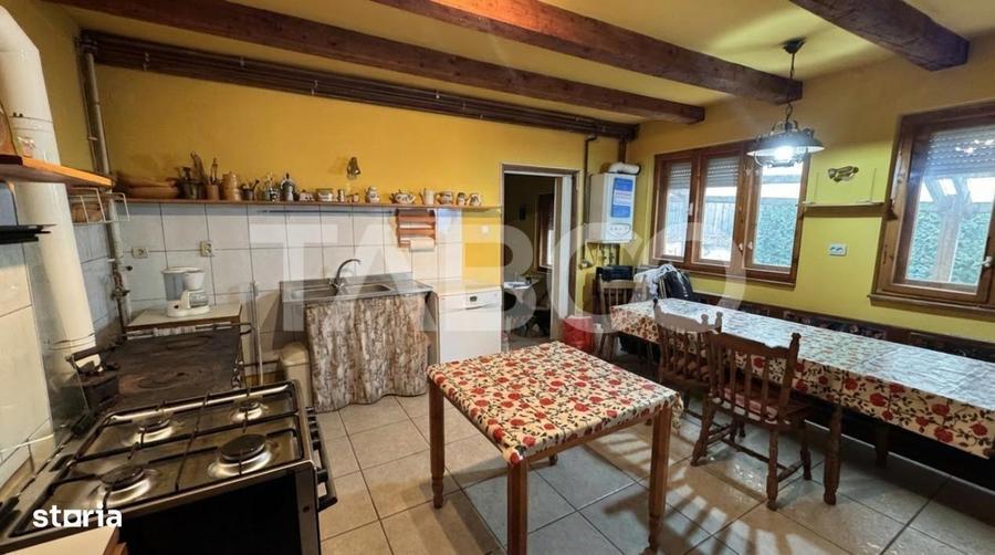 Casa de vanzare 6 camere loc de relaxare garaj teren 669 mp Cornatel - 15
