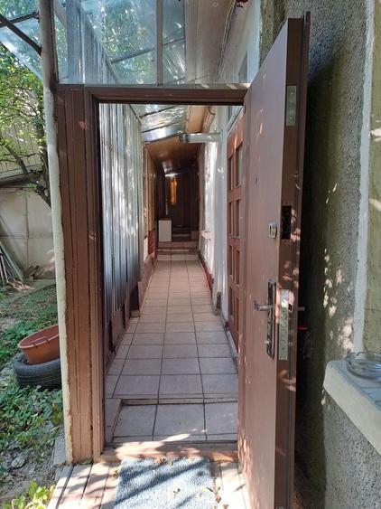 Casă cu 2 camere cu Teren 142 Mp în Central