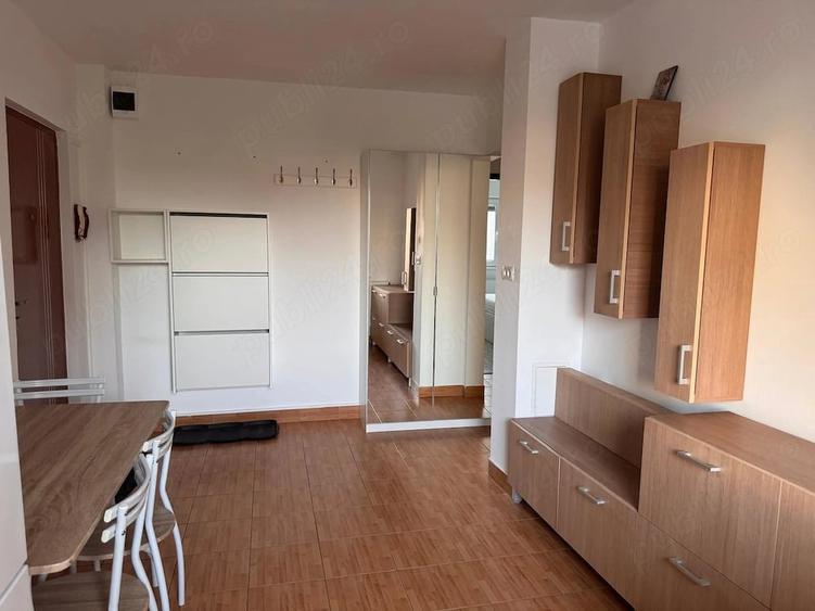 Apartament cu 2 camere decomandat în Lipovei
