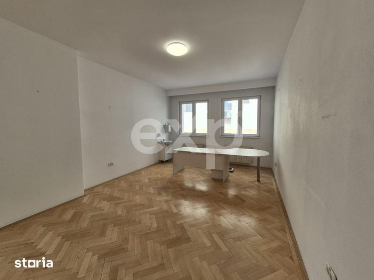 Casă cu 10 camere decomandat cu Teren 158 Mp în Floreasca