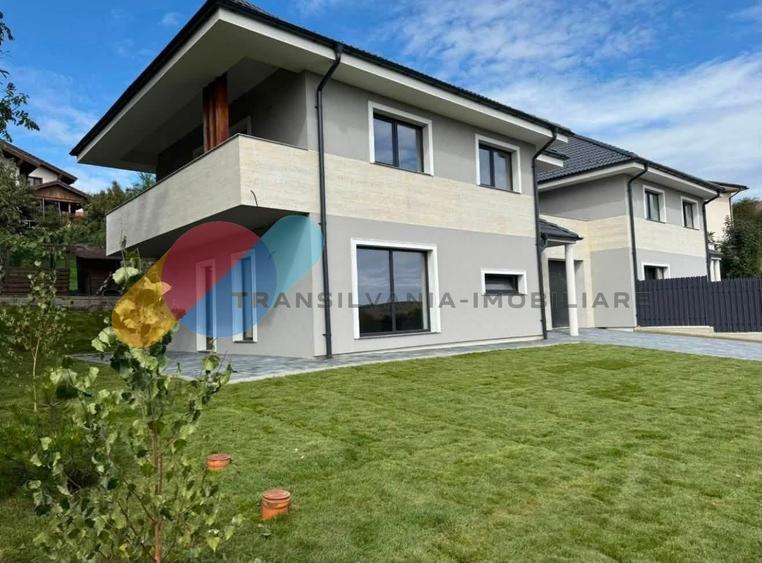 Duplex cu 5 camere cu Canalizare în Feleacu