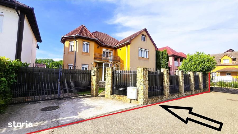 Casă cu 7 camere cu Teren 1384 Mp în Micro 17