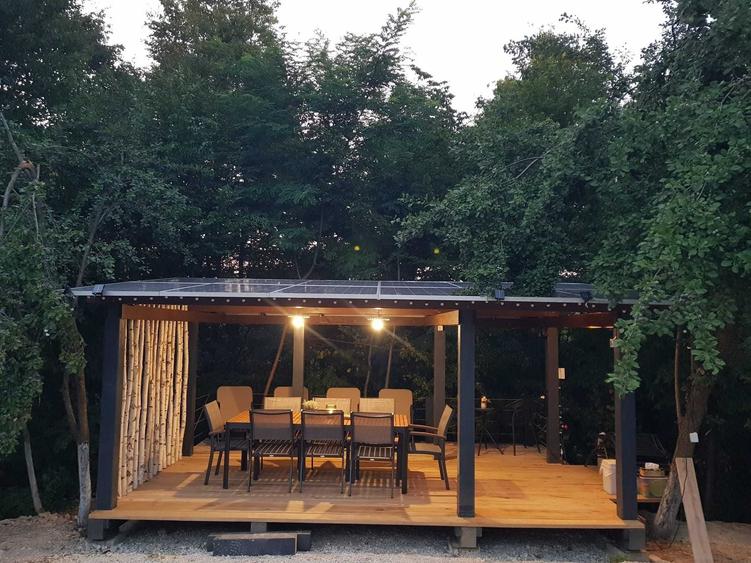 Casă cu 4 camere cu Teren 1700 Mp în Meziad
