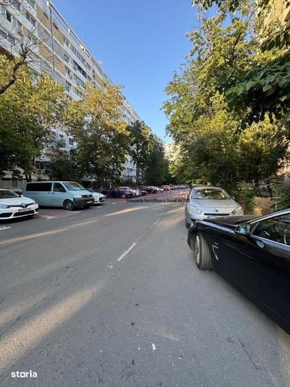 Apartament cu 2 camere decomandat în Baba Novac