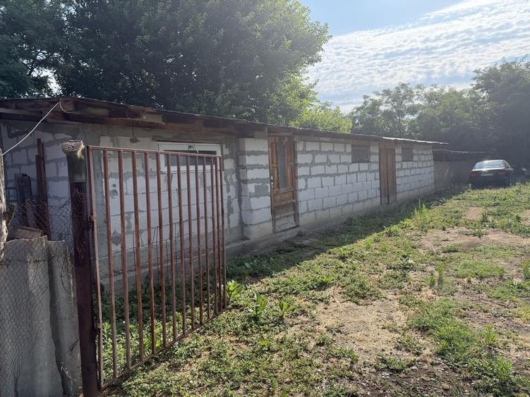 Casă cu 3 camere în Balta