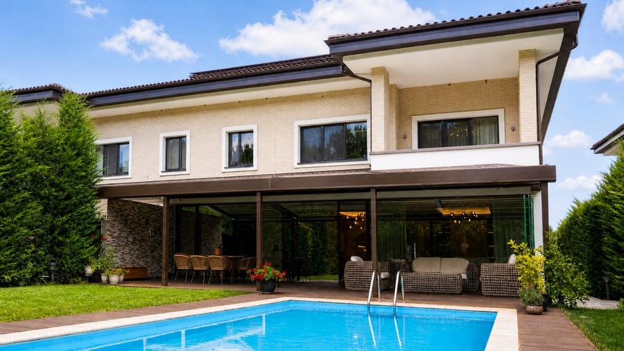 Casă individuală cu 9 camere cu Teren 1300 Mp în Pipera