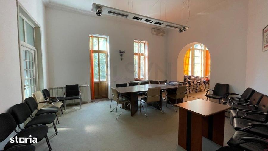 Casă cu Teren 324 Mp în Romană