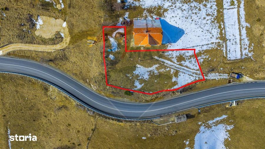 Teren intravilan CU PRIVELISTE DE POVESTE- Fundata- Romania - 15