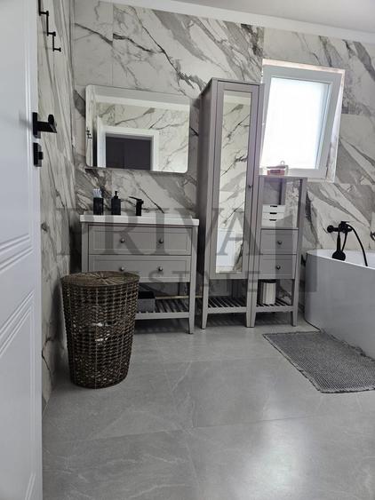 Duplex cu 4 camere cu Canalizare în Moșnița Nouă