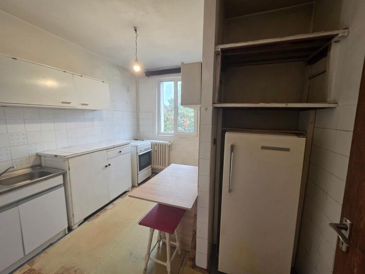 Apartament cu 2 camere decomandat în 1 Decembrie 1918