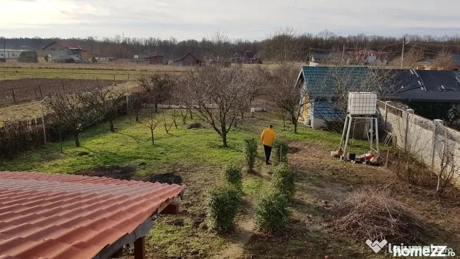 Casă cu 5 camere cu Teren 2305 Mp în Lăpuș