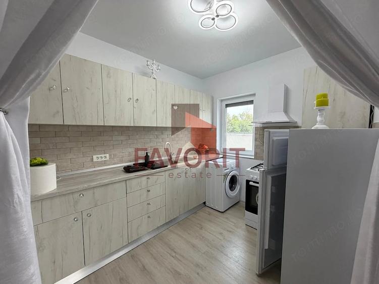 Casă cu 5 camere cu Teren 250 Mp în Utvin
