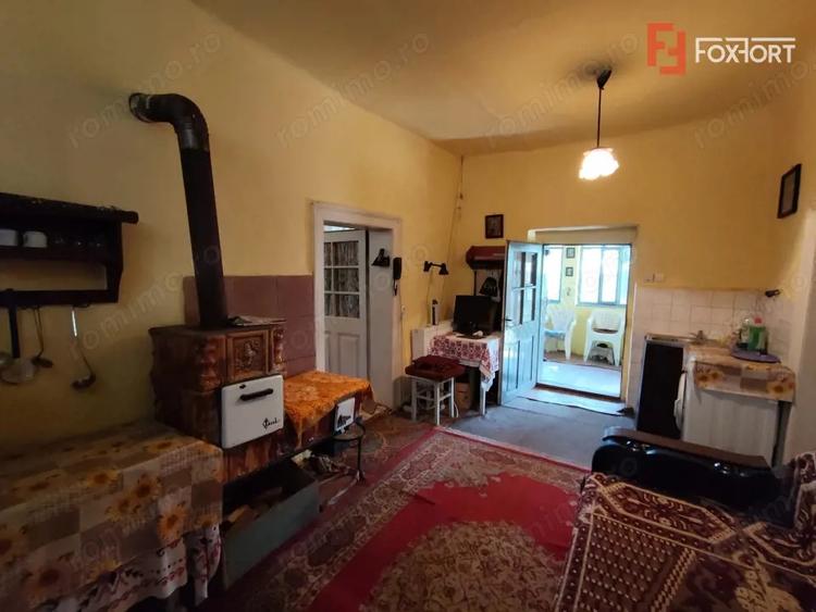 Casă cu 3 camere cu Teren 574 Mp în Est