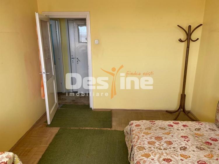 Apartament cu 2 camere decomandat în Sud