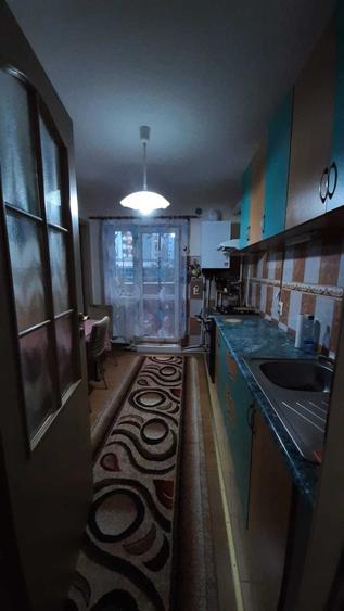 Apartament cu 2 camere decomandat în Zorilor