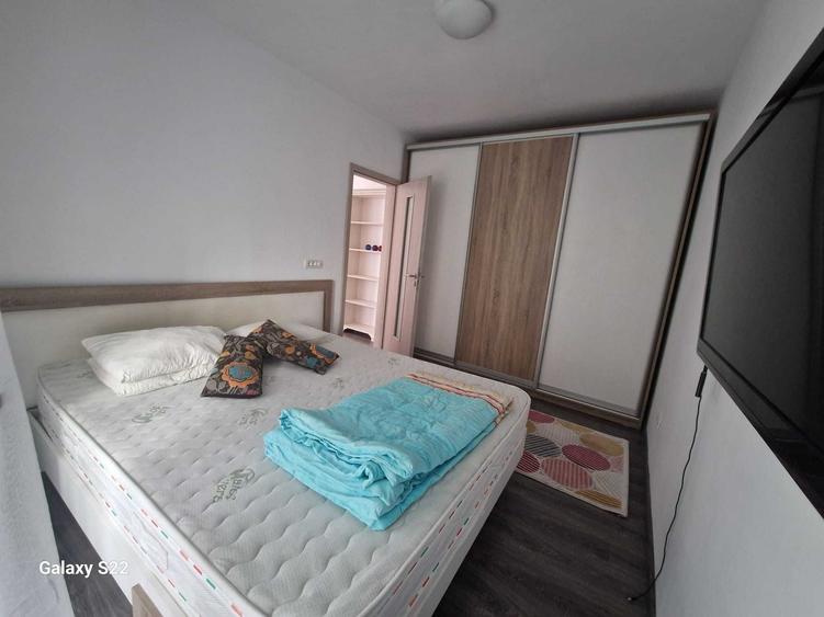 Apartament cu 2 camere semidecomandat în Palazu Mare