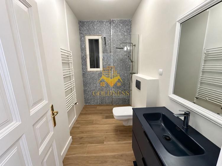 Apartament cu 3 camere semidecomandat, mobilat în Ultracentral
