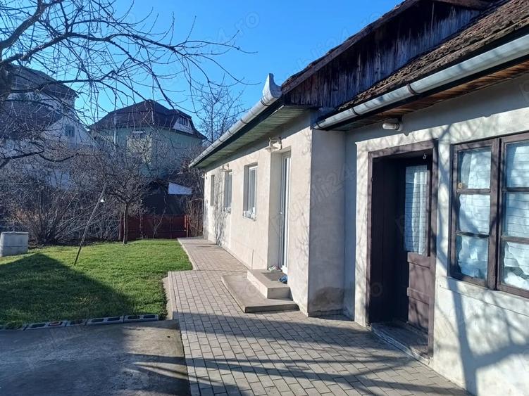 Casă cu 2 camere cu Teren 910 Mp în Central